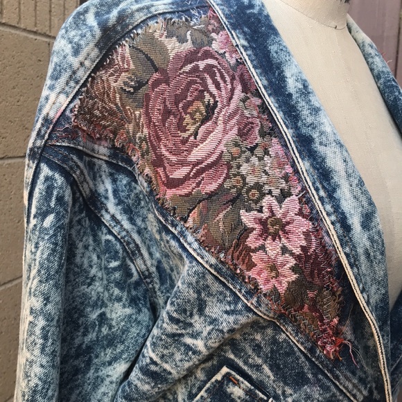 VINTAGE | Blue Acid Stone Wash Denim Tapestry Patch Jacket 80’s - Picture 13 of 14